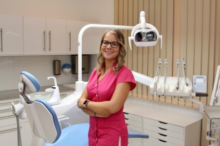 Dr. Takács Laura - Fogszakorvos